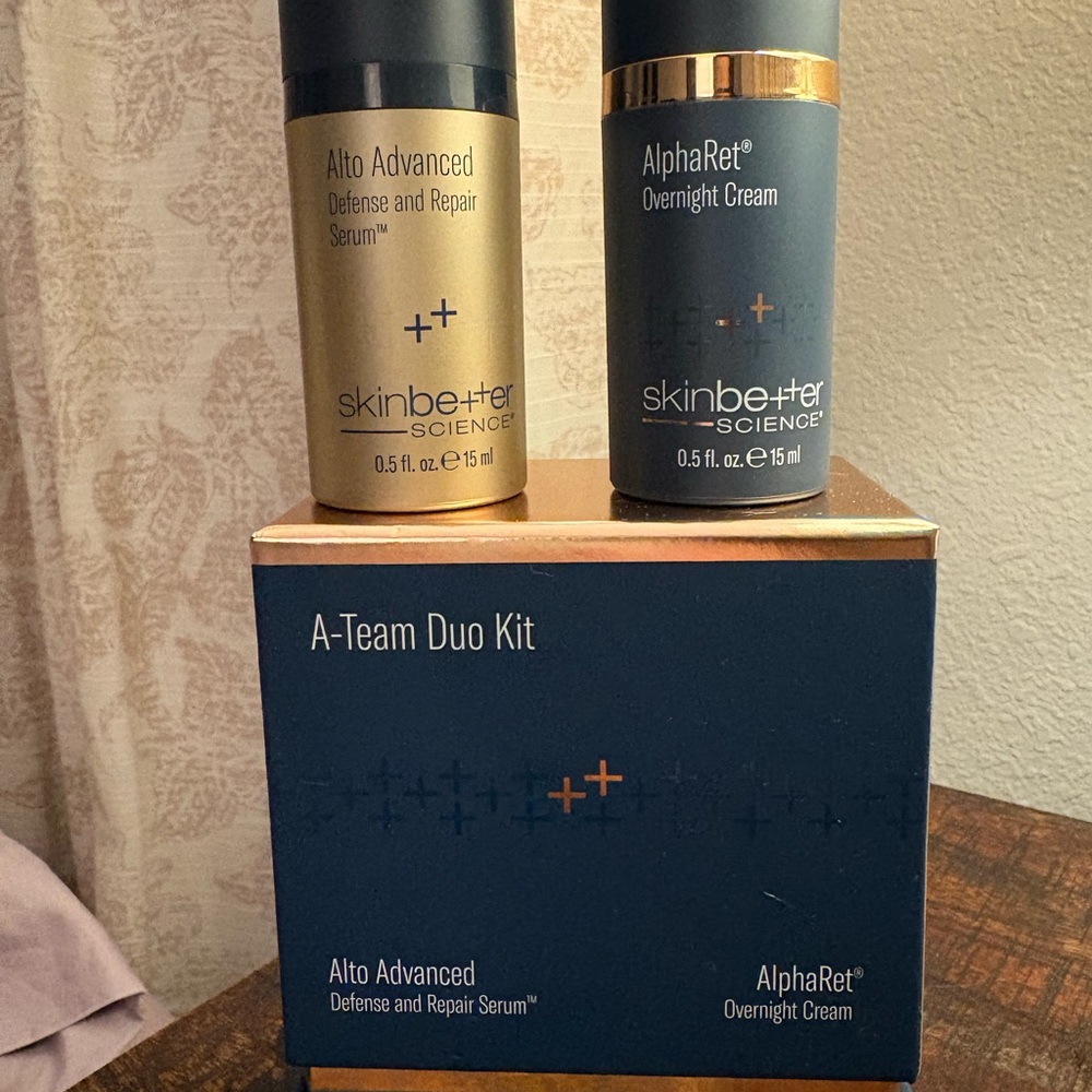 skinbetter science A-Team Duo Kit — Blue & Gold Serum Duo